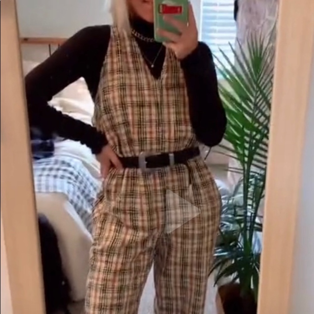 Plaid jump suit with pockets